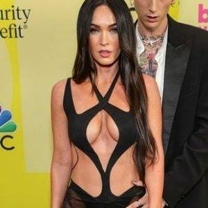 Delphine MEGAN FOX TAKES HER TITS OUT AT THE BILLBOARD MUSIC AWARDS on www.girlzfan.com