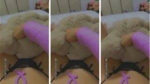 Juliana Bonde teddy bear pussy rubbing thothub on girlzfan.com