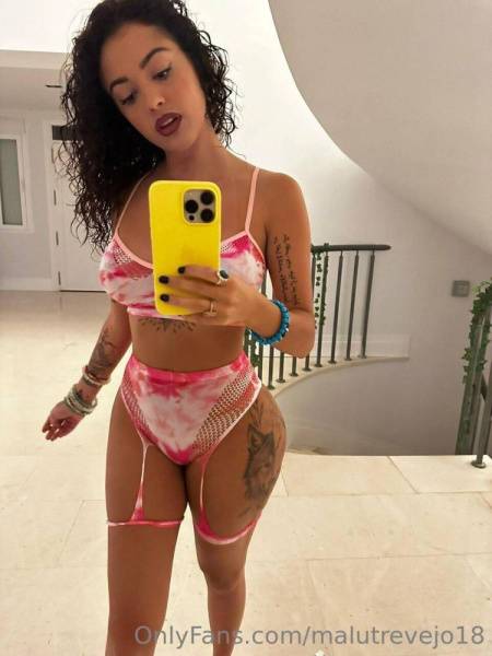 Malu Trevejo Lingerie Bodysuit Mirror Selfies Onlyfans Set Leaked - Usa on girlzfan.com