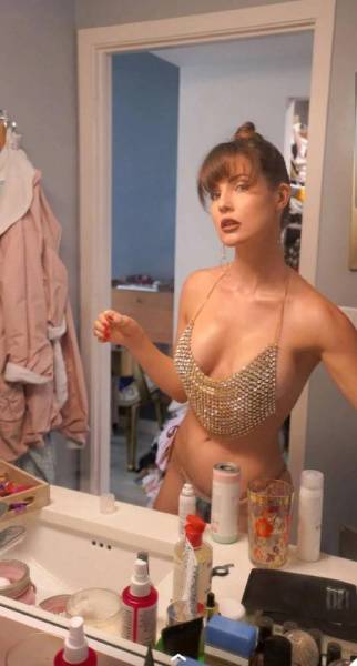 Amanda Cerny Nude Pearl Lingerie OnlyFans Set Leaked on girlzfan.com