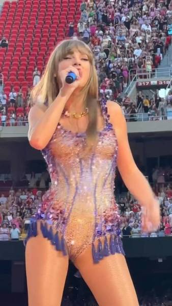 Taylor Swift Camel Toe Bodysuit Video Leaked - Usa on girlzfan.com
