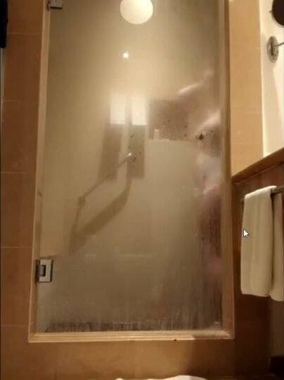 Mom Uncensored Nude Youtuber Shower on girlzfan.com