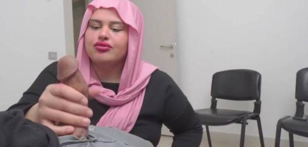 Married Hijab Woman caught me jerking off in Public waiting room. on www.girlzfan.com