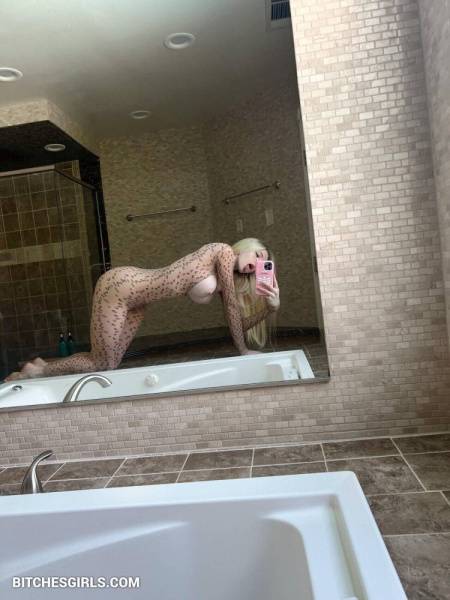 Msfiiire Youtube Nude Influencer - Amber Star Fansly Leaked Naked Photos on girlzfan.com